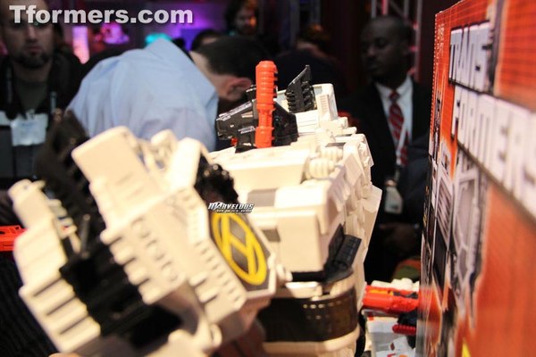 Toy Fair 2013 MetroPlex Transformers Masterpiece Titan Class Action Figure Image  (14 of 18)